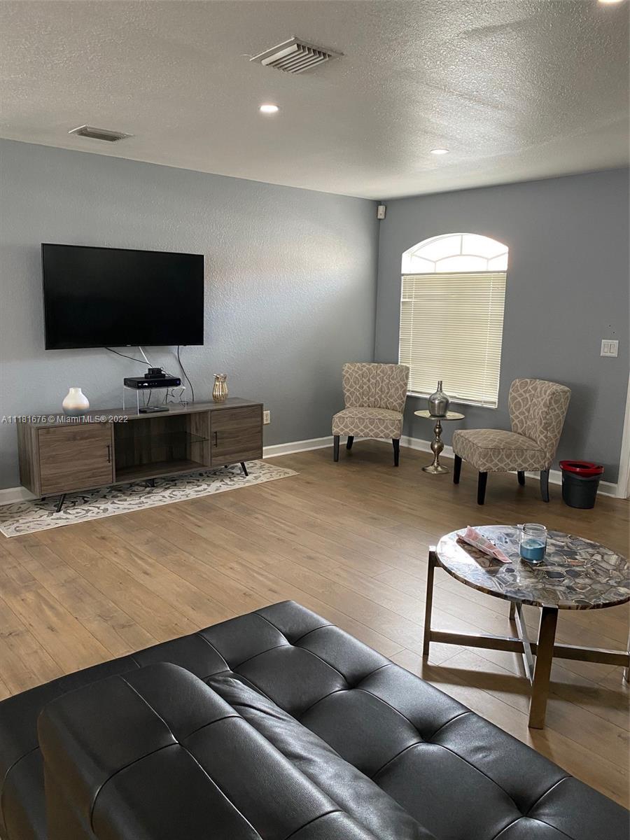 BELLA COLINA CONDO - Residential Lease
