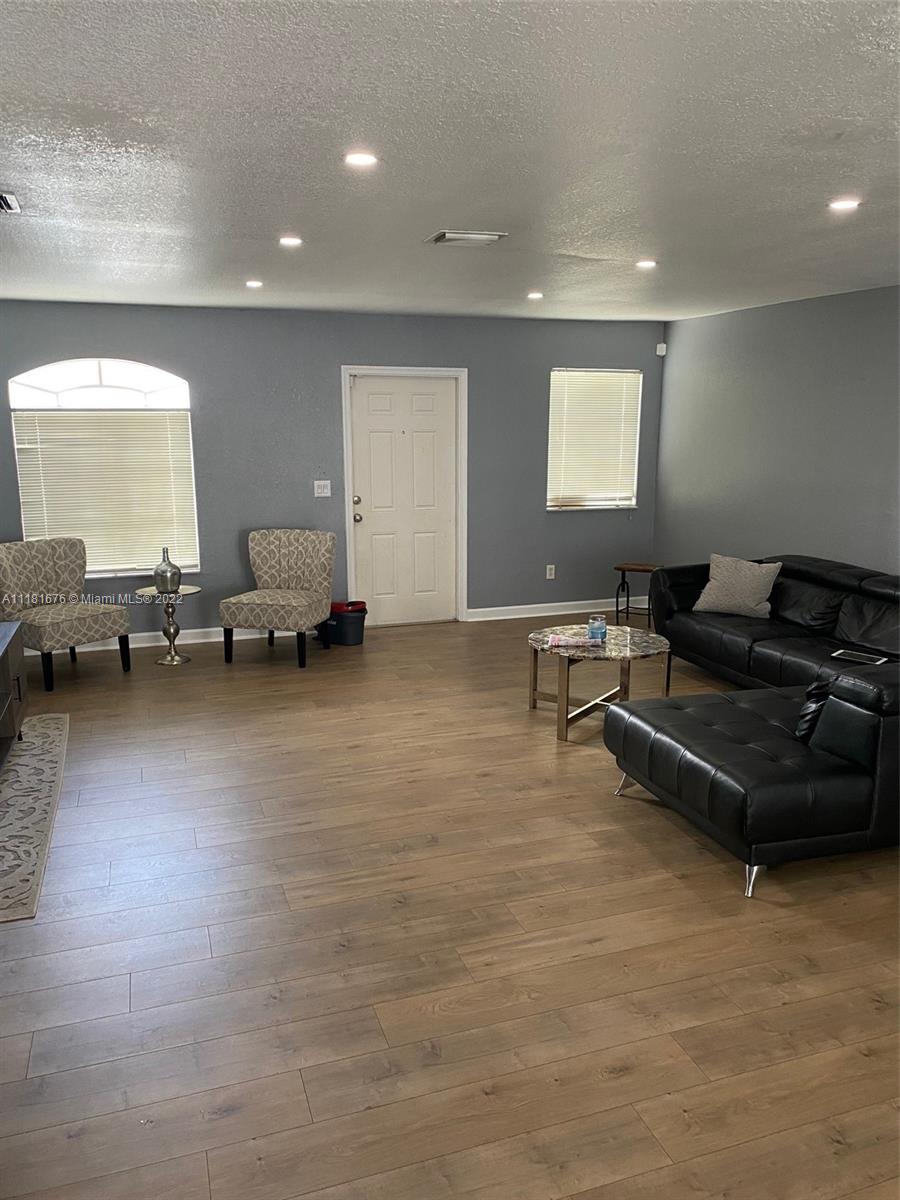 BELLA COLINA CONDO - Residential Lease