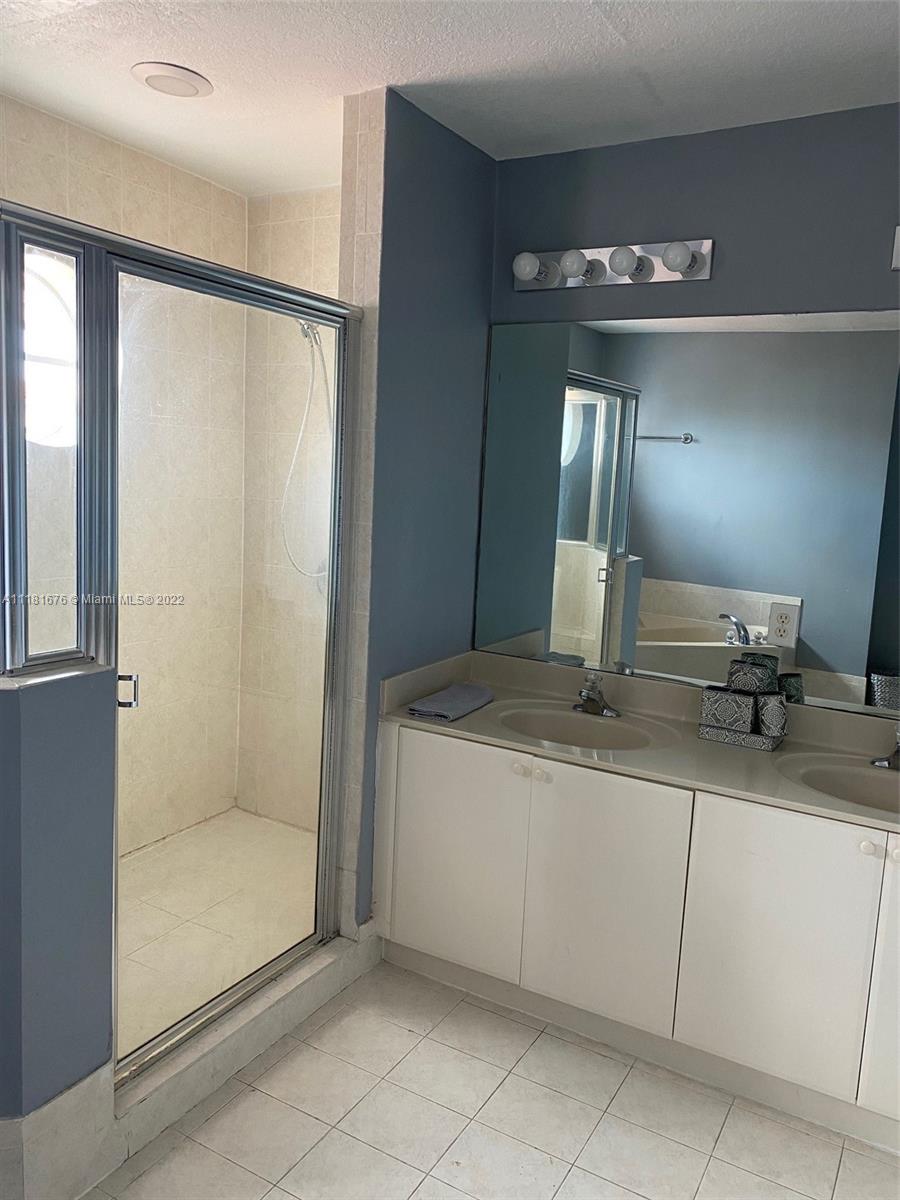 BELLA COLINA CONDO - Residential Lease