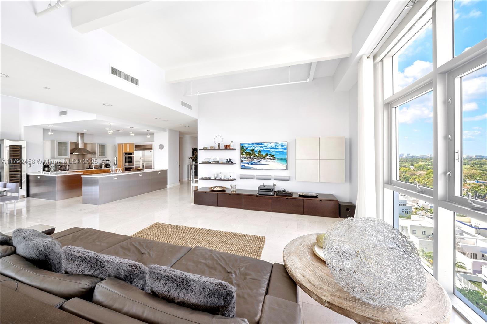 CHATHAM AT AQUA CONDO - Residential