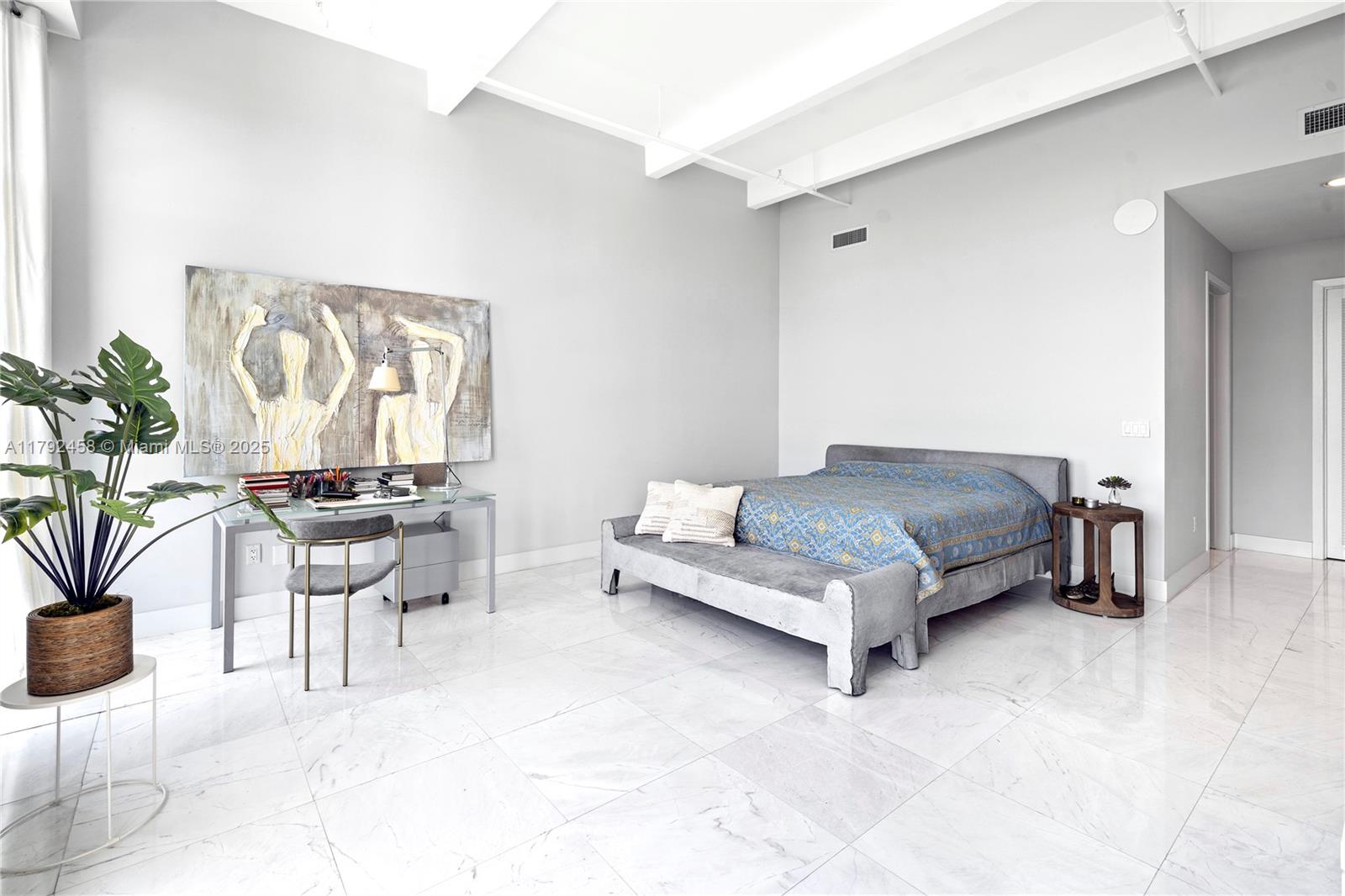 CHATHAM AT AQUA CONDO - Residential