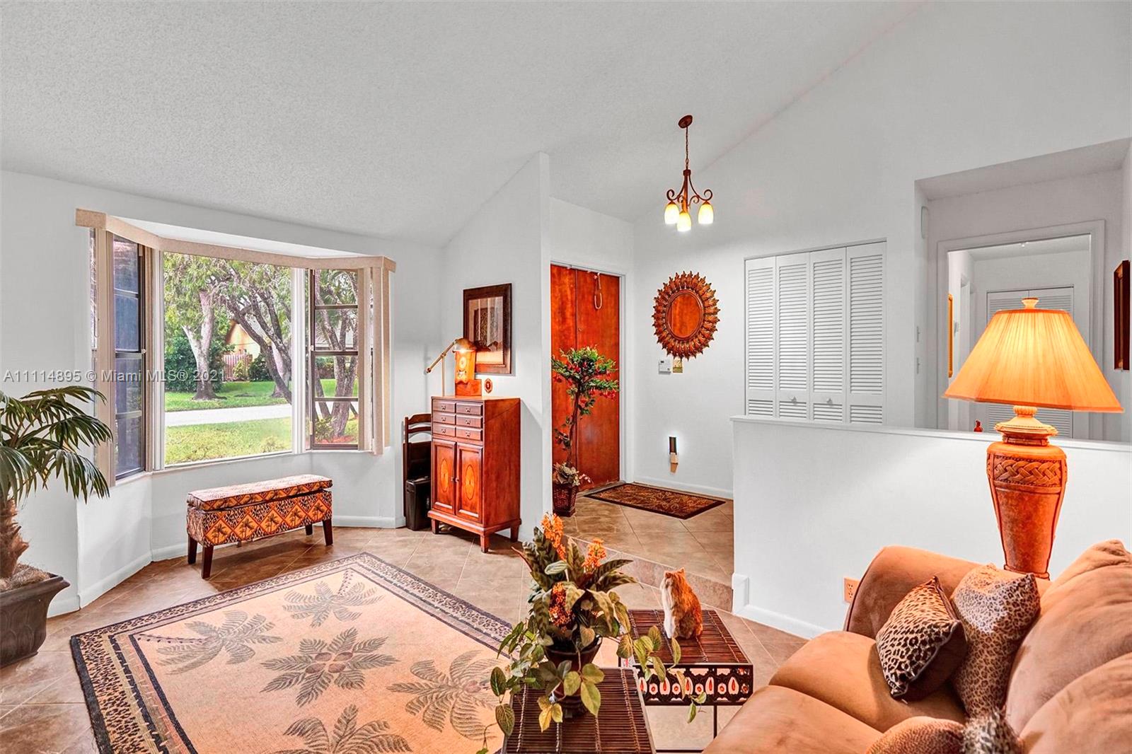 MAPLEWOOD - Residential