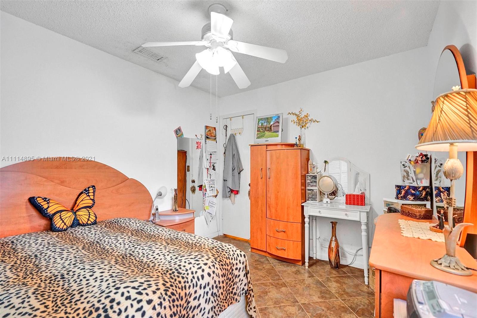 MAPLEWOOD - Residential