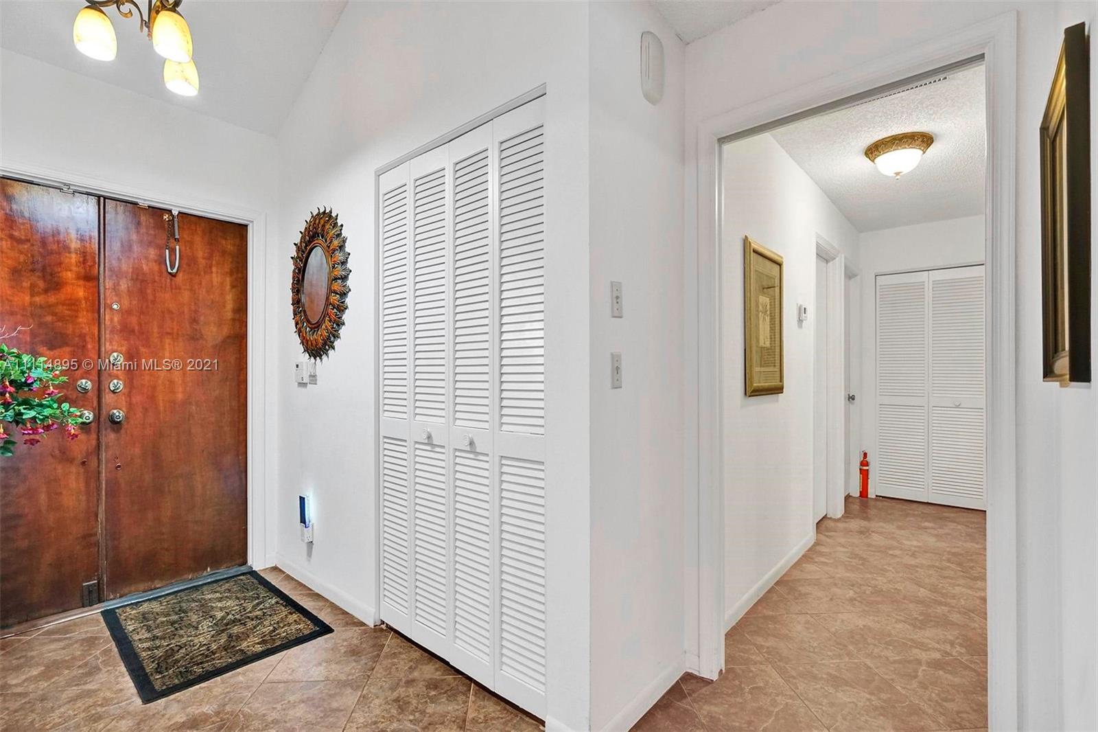 MAPLEWOOD - Residential