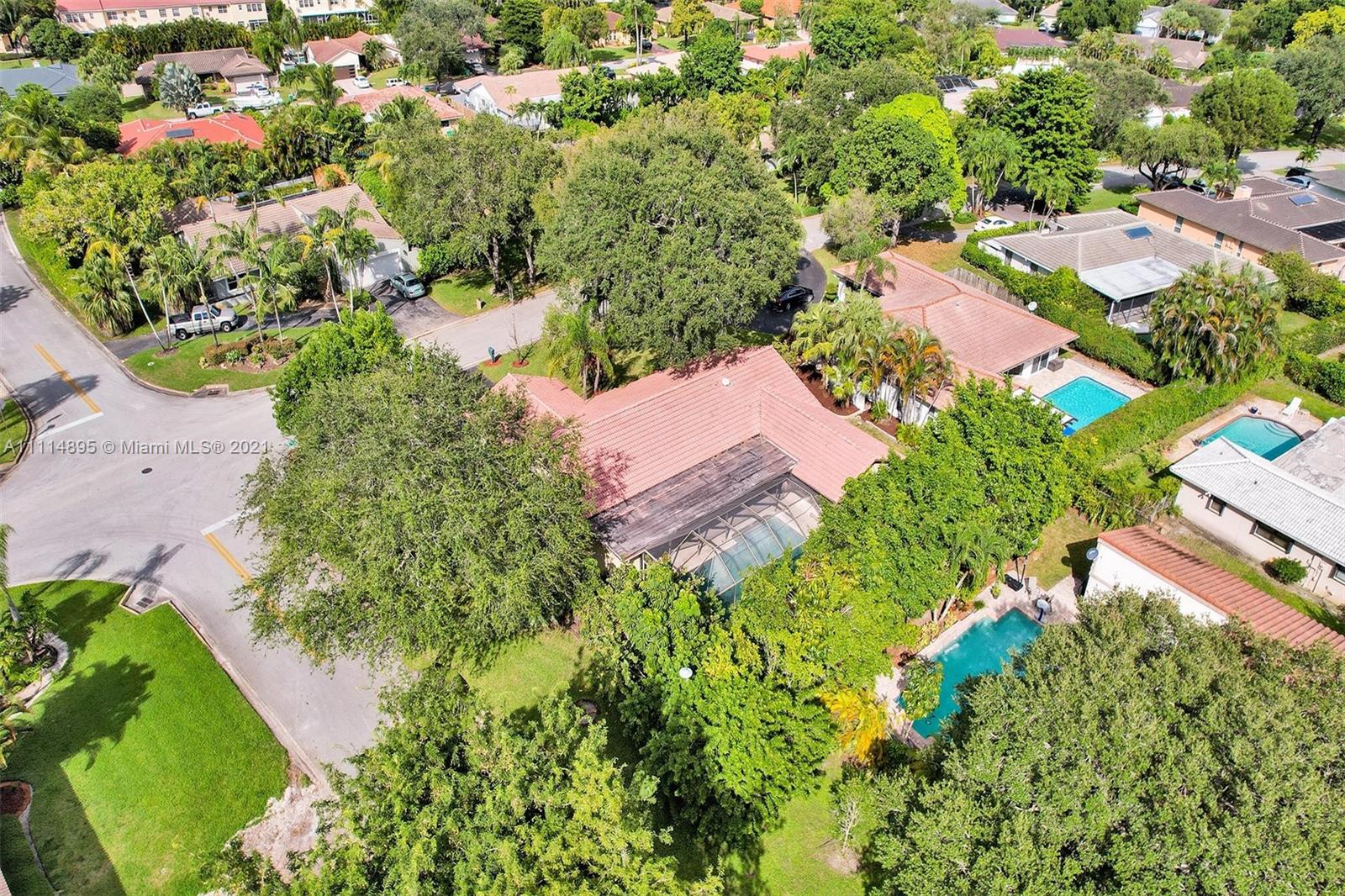 MAPLEWOOD - Residential