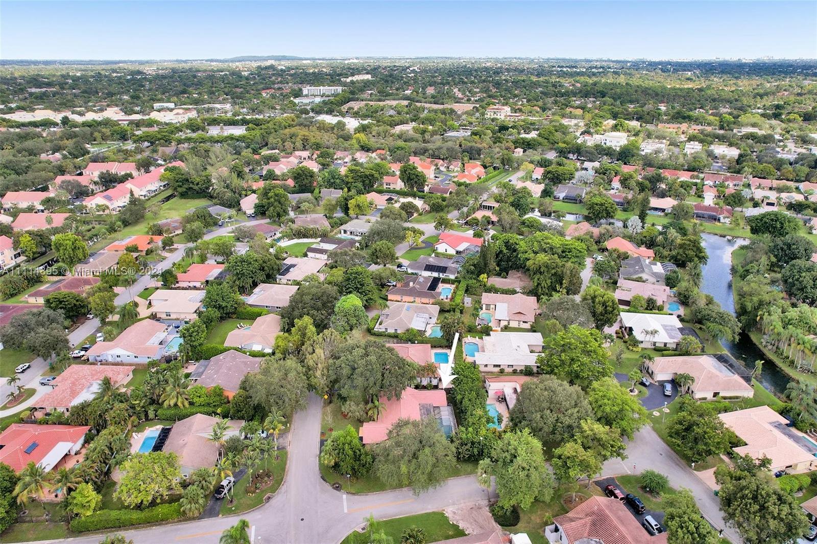 MAPLEWOOD - Residential