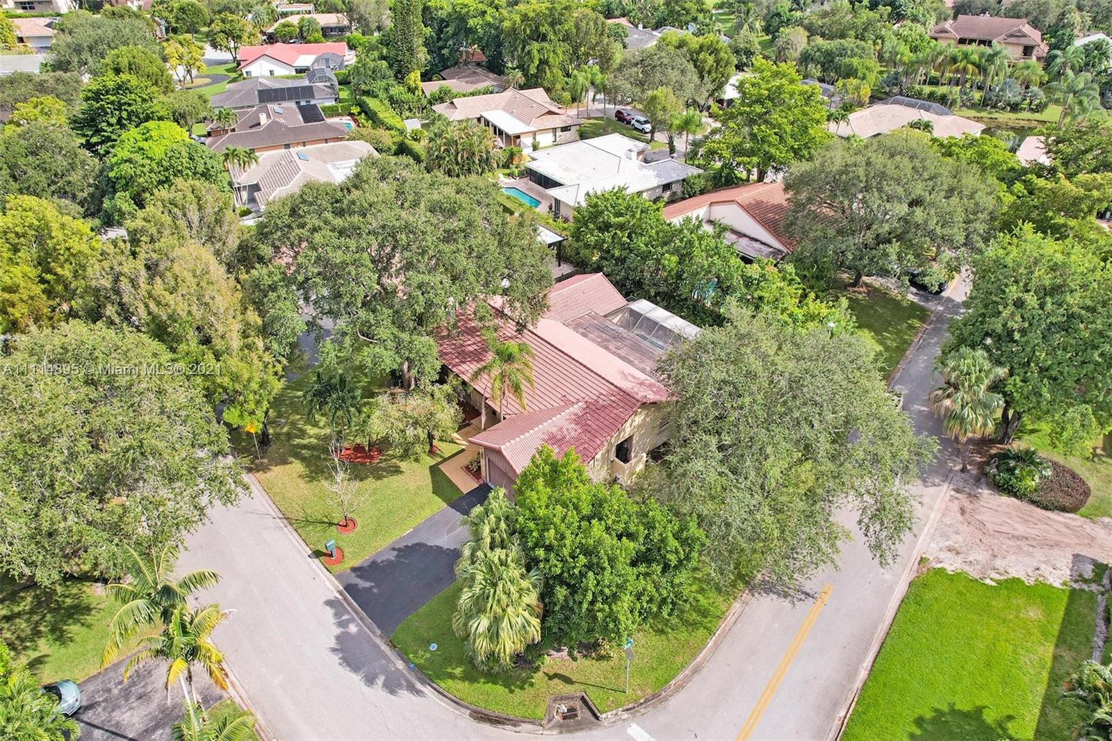 MAPLEWOOD - Residential
