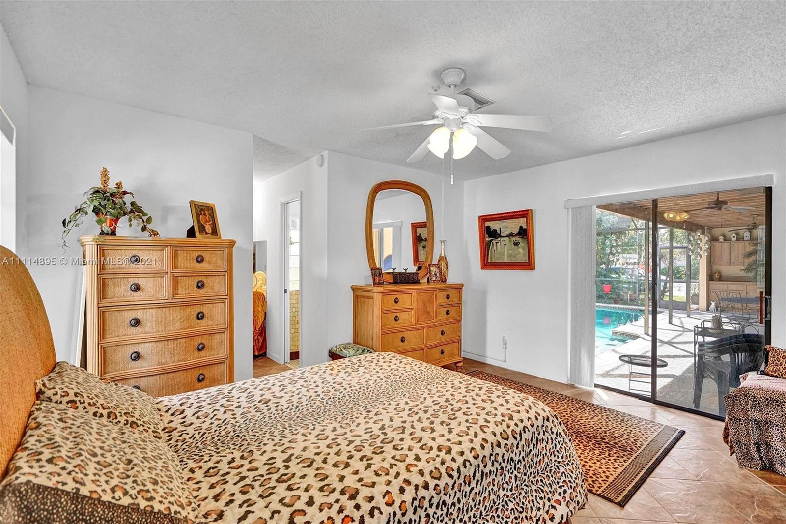 MAPLEWOOD - Residential