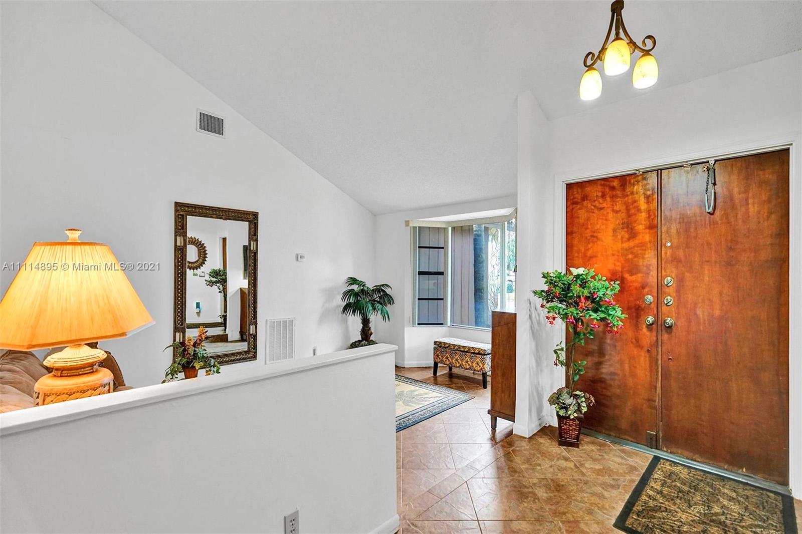 MAPLEWOOD - Residential