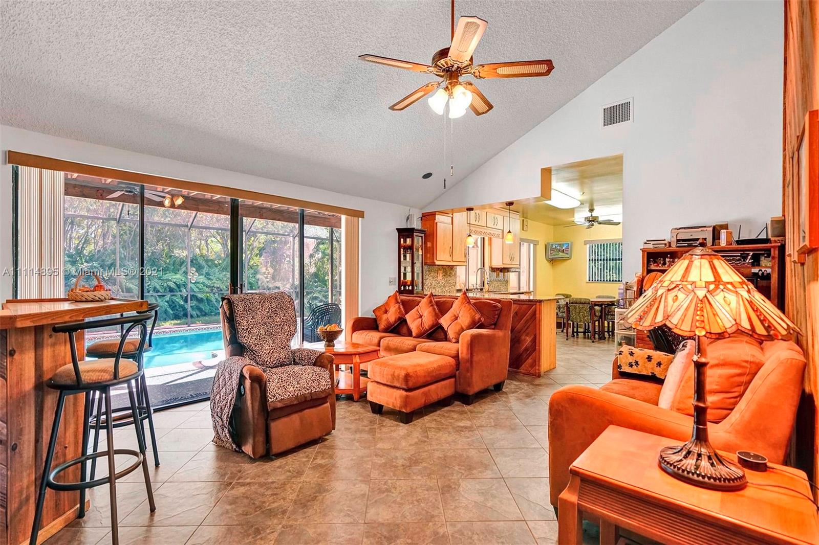 MAPLEWOOD - Residential