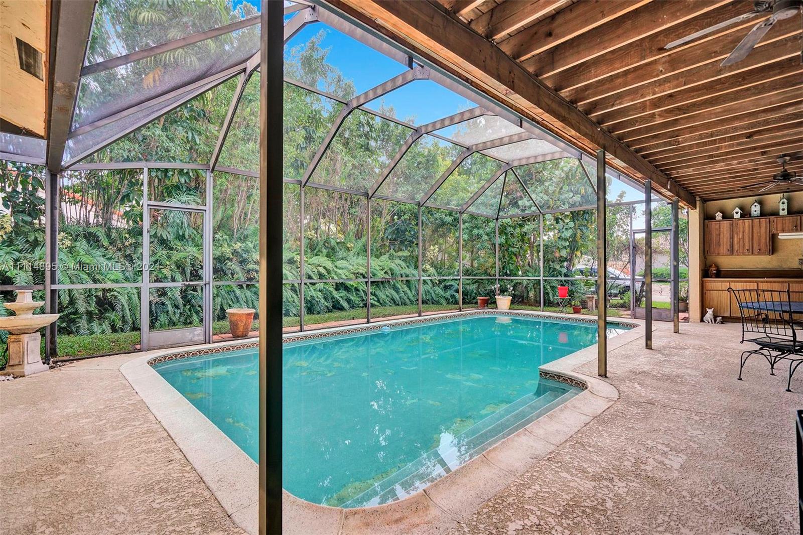 MAPLEWOOD - Residential