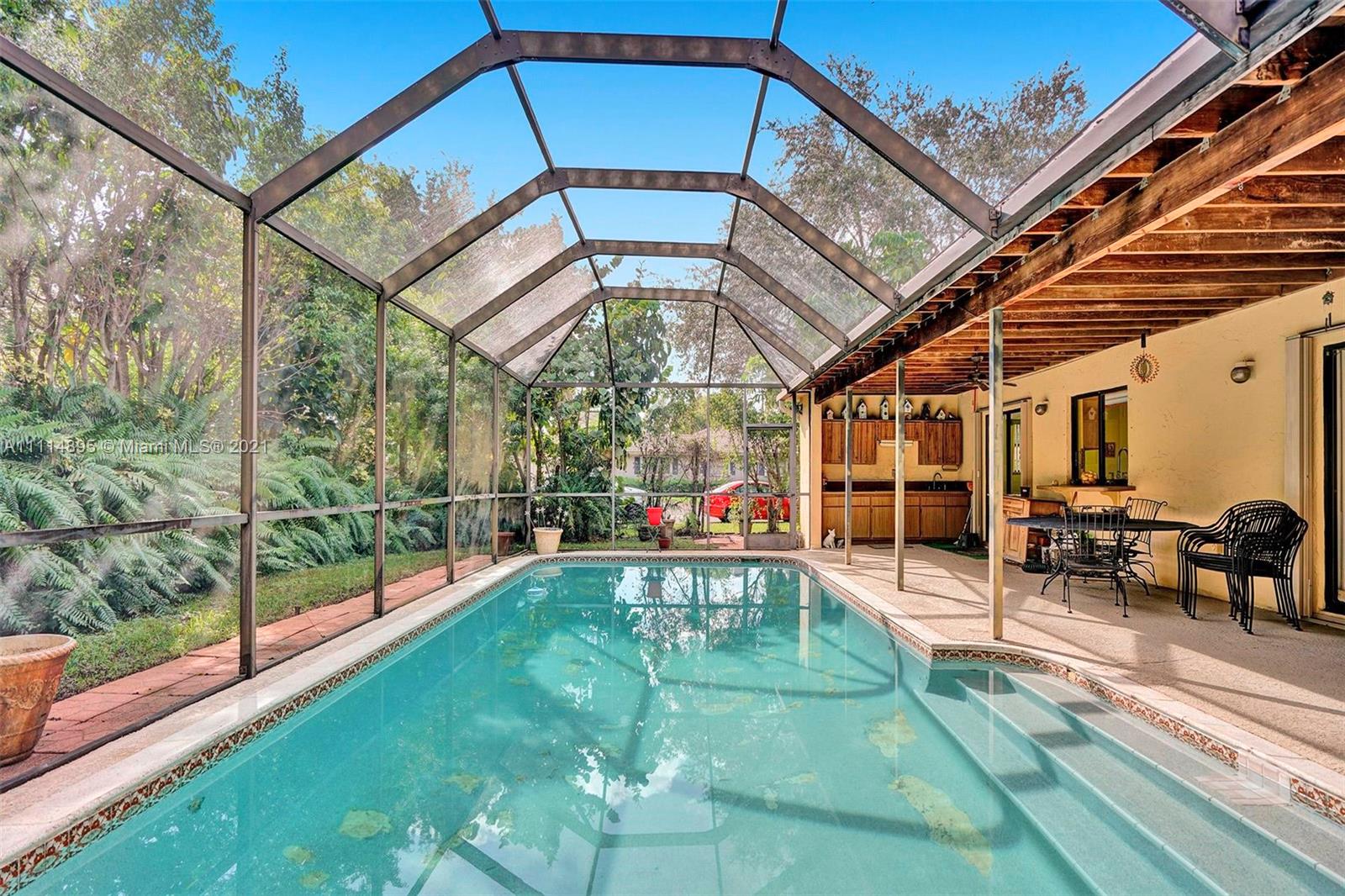MAPLEWOOD - Residential