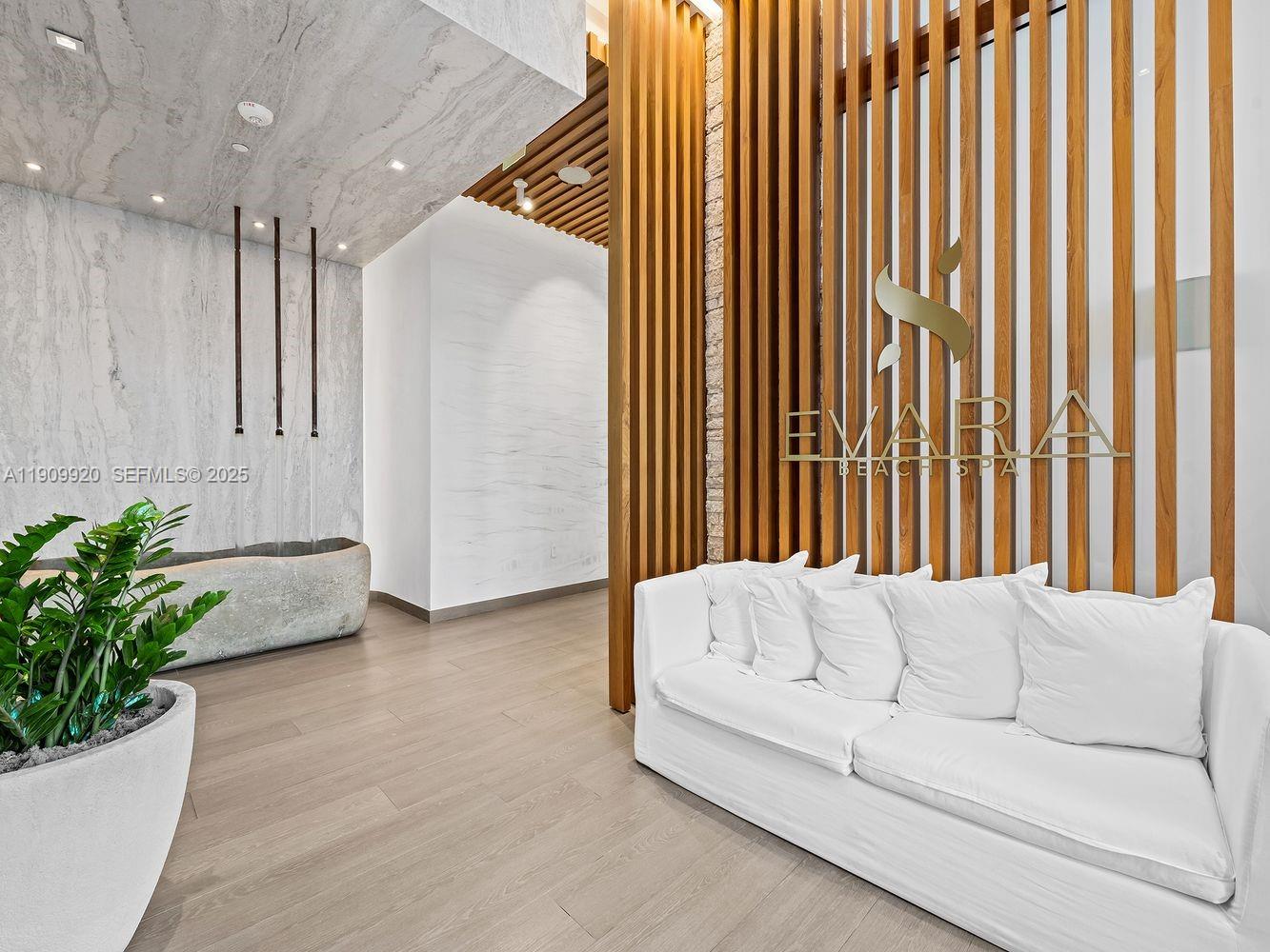 2200 FORT LAUDERDALE BEAC - Residential