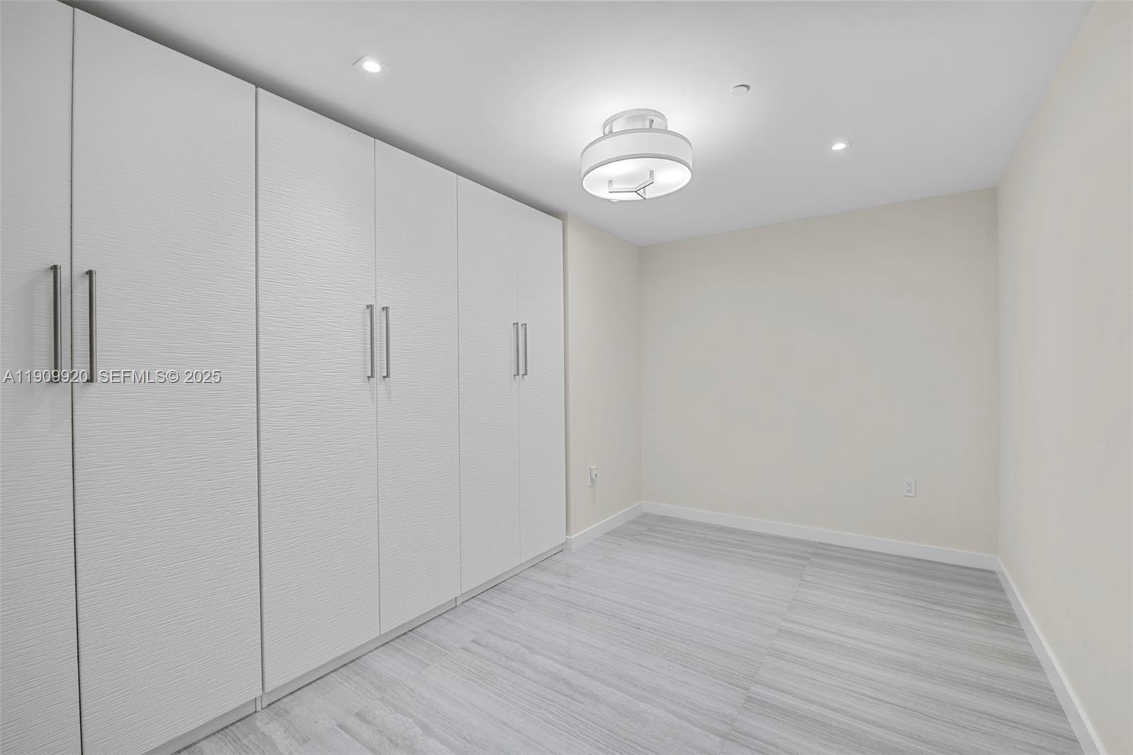 2200 FORT LAUDERDALE BEAC - Residential