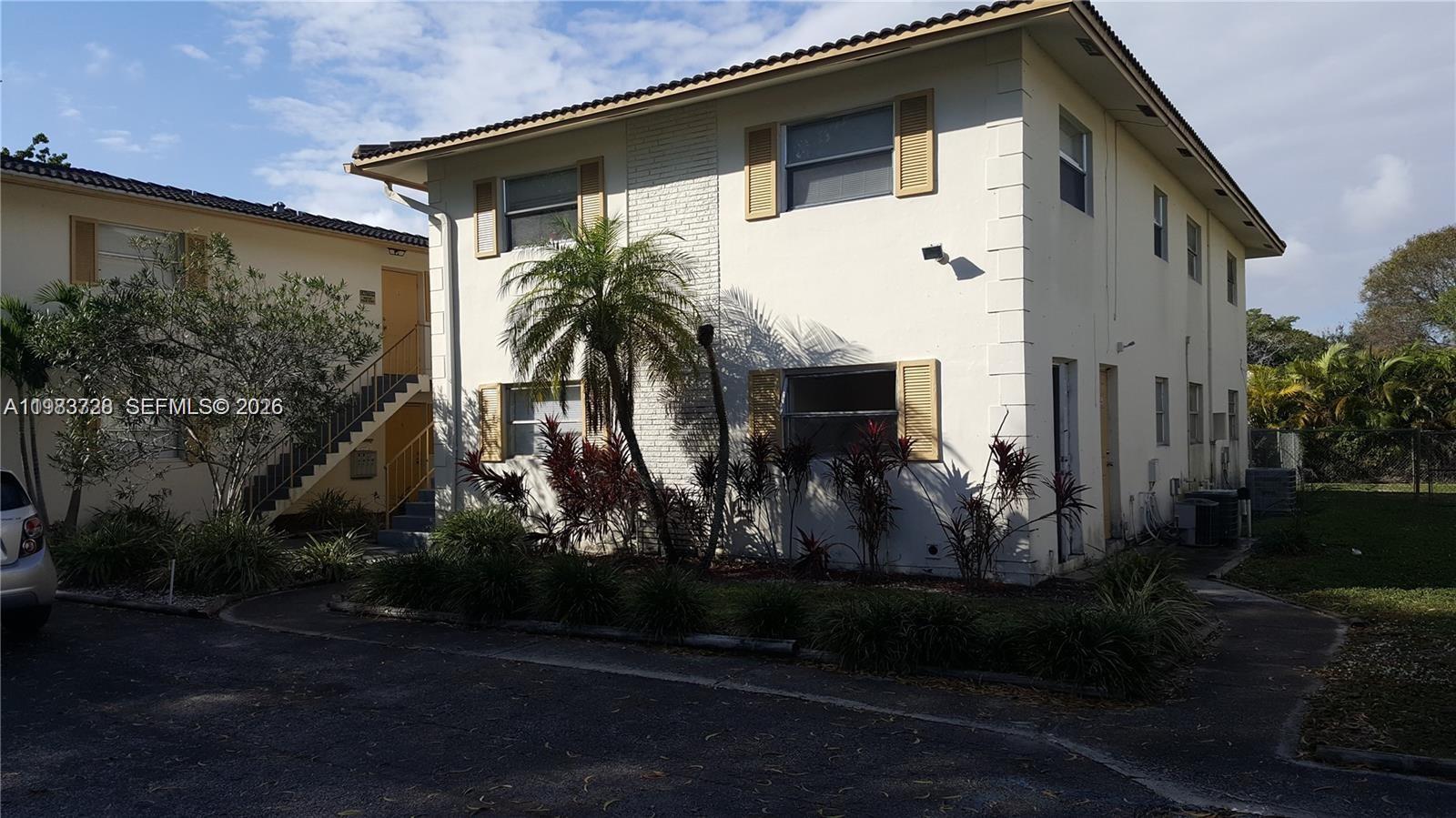 VILLAS AT CORAL SPRINGS - Residential