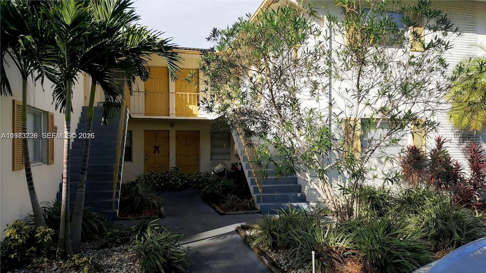 VILLAS AT CORAL SPRINGS - Residential