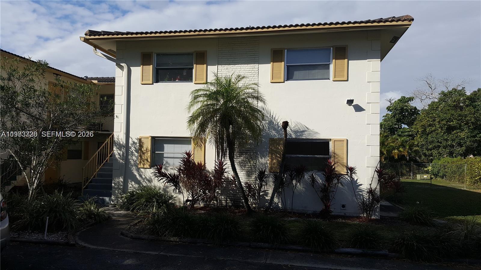 VILLAS AT CORAL SPRINGS - Residential