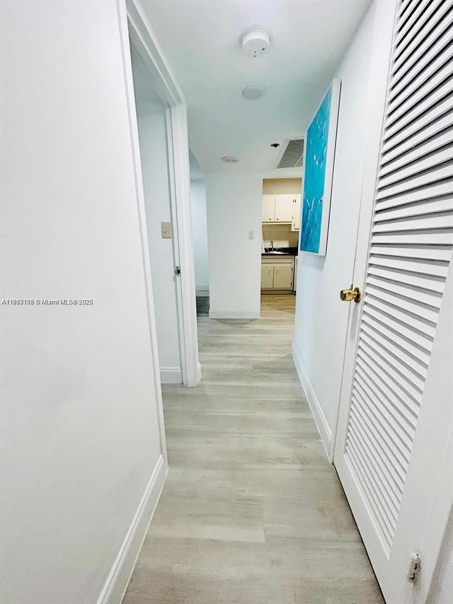 THE DECOPLAGE CONDO - Residential