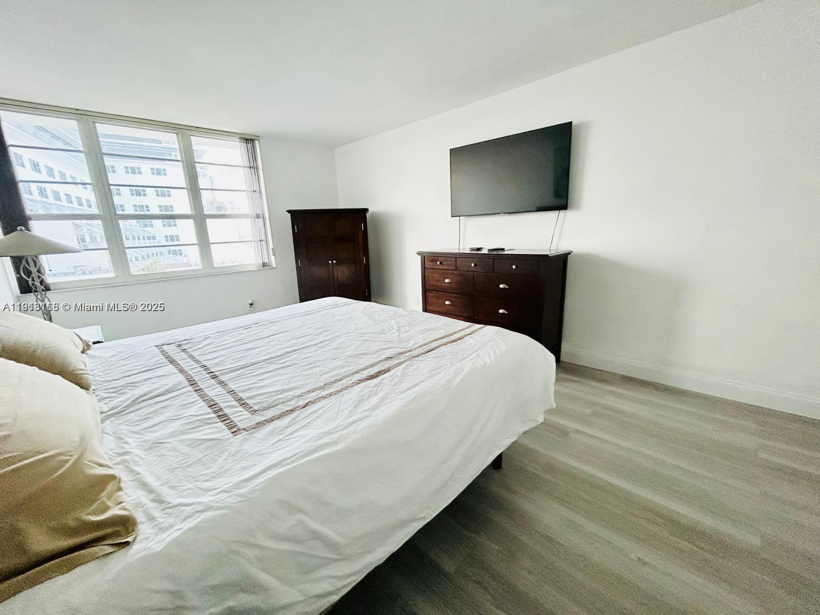 THE DECOPLAGE CONDO - Residential