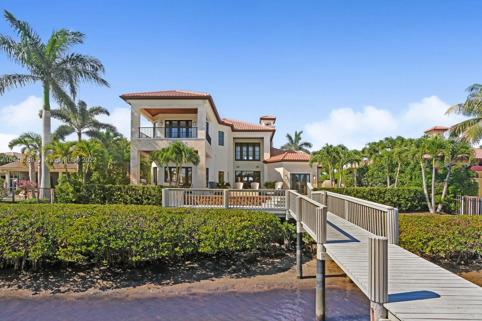 ADMIRALS COVE - Residential