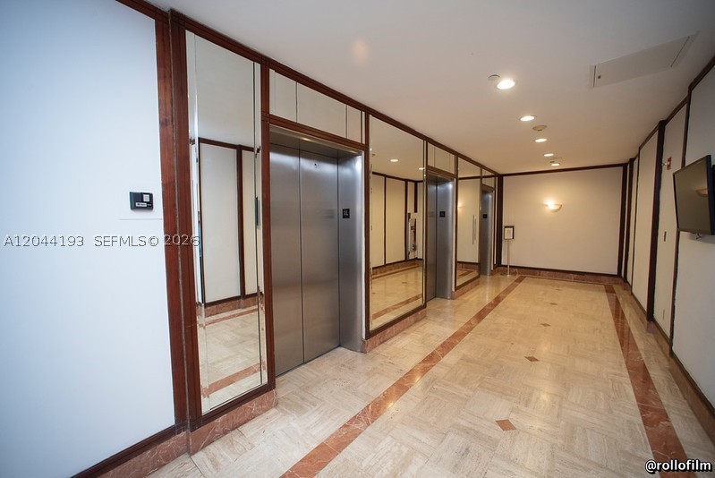 ADMIRALS PORT CONDO WEST - Residential