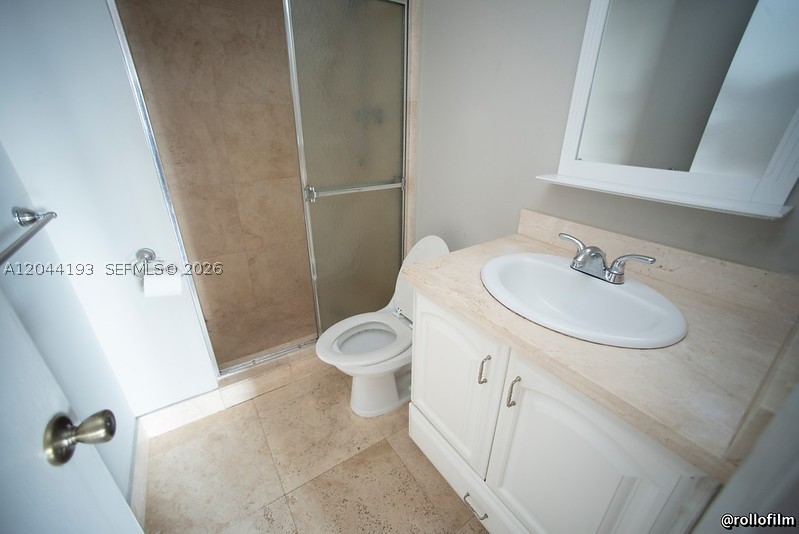 ADMIRALS PORT CONDO WEST - Residential