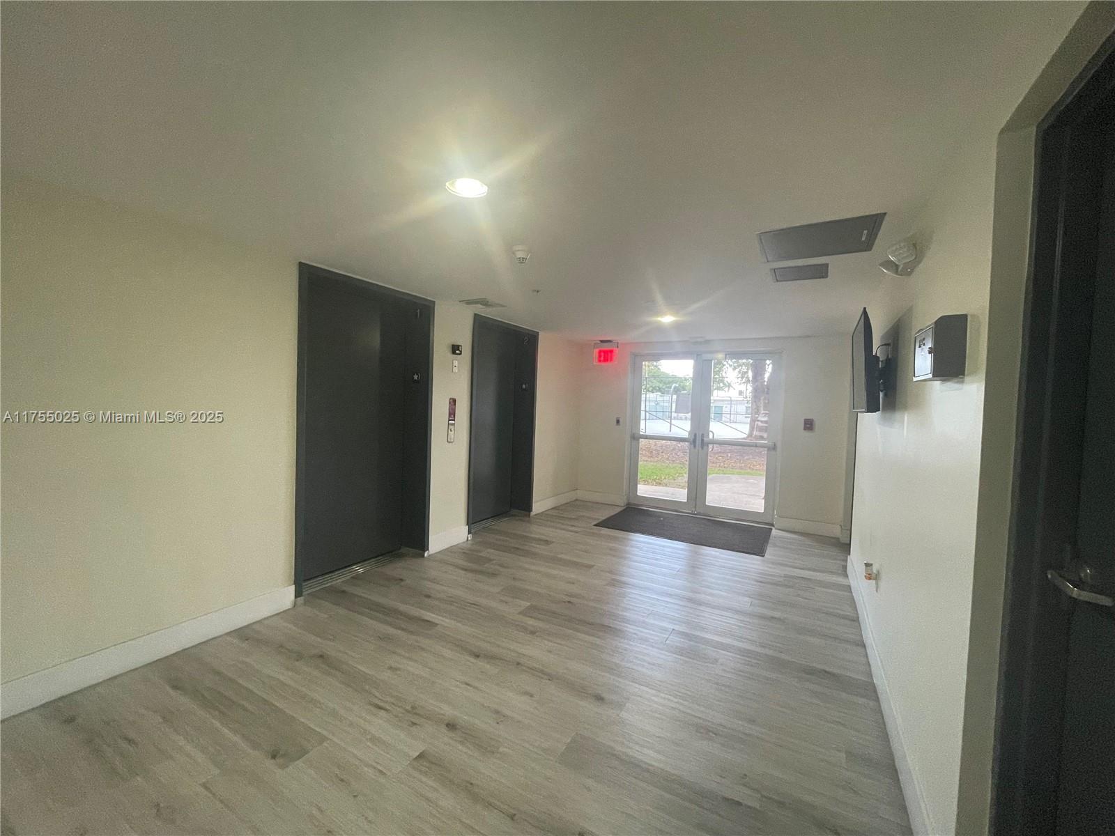 PARADISE POINTE CONDO - Residential Lease