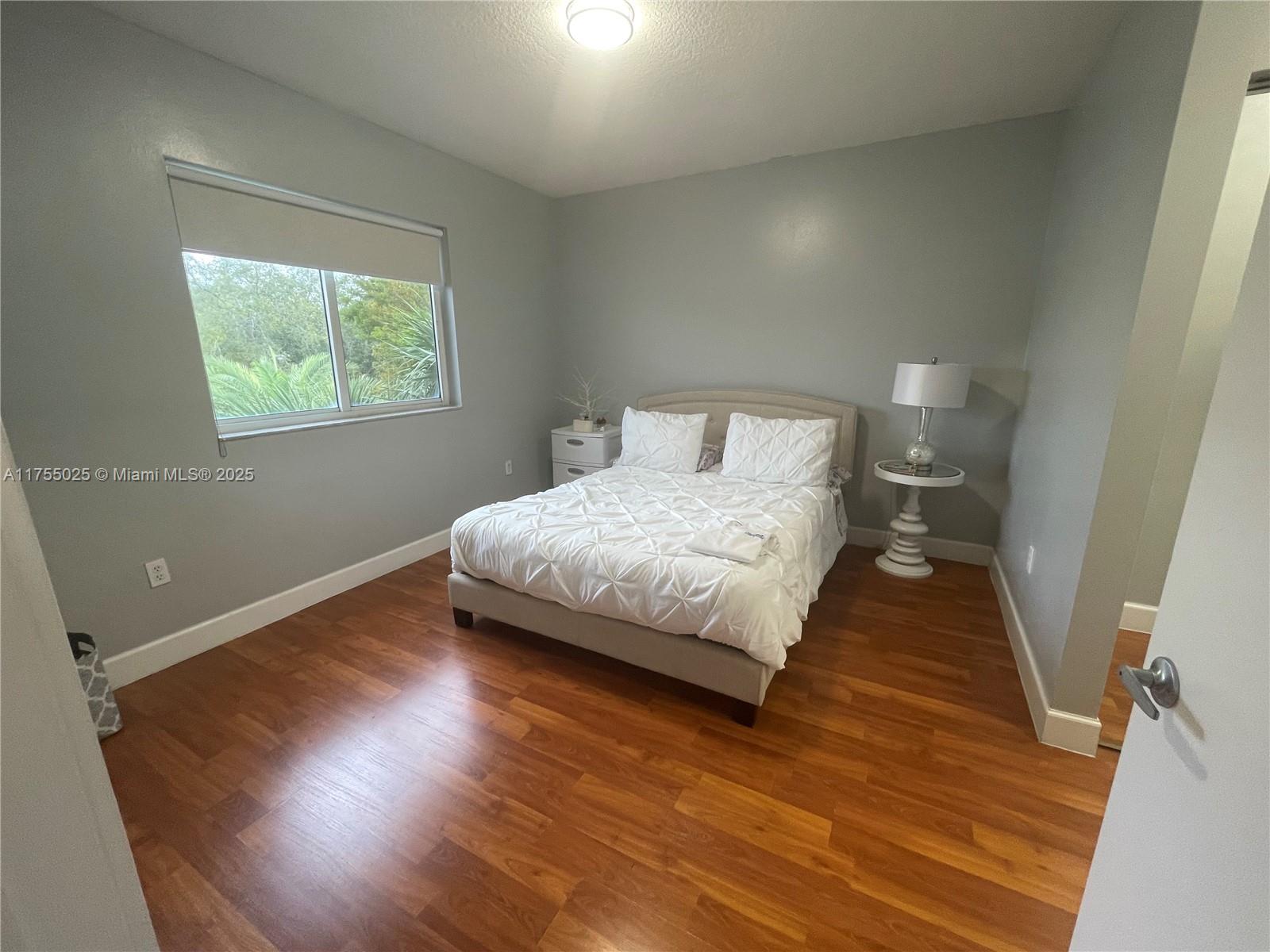 PARADISE POINTE CONDO - Residential Lease
