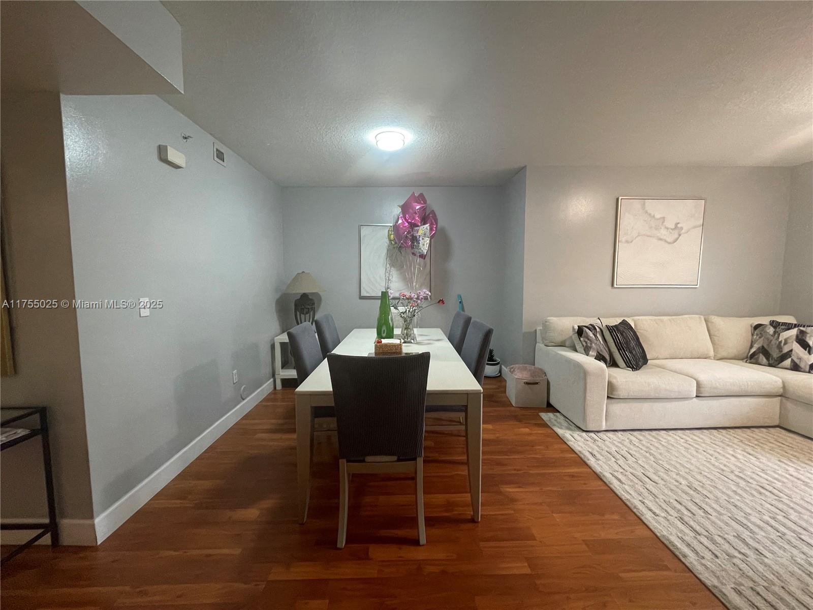 PARADISE POINTE CONDO - Residential Lease