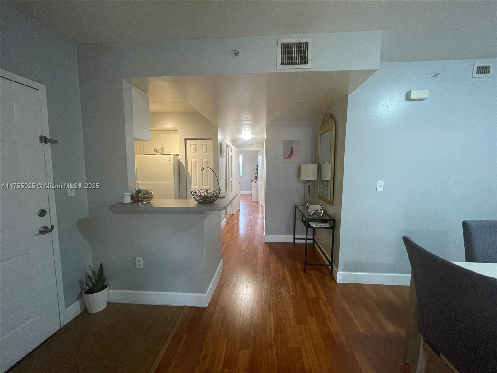 PARADISE POINTE CONDO - Residential Lease