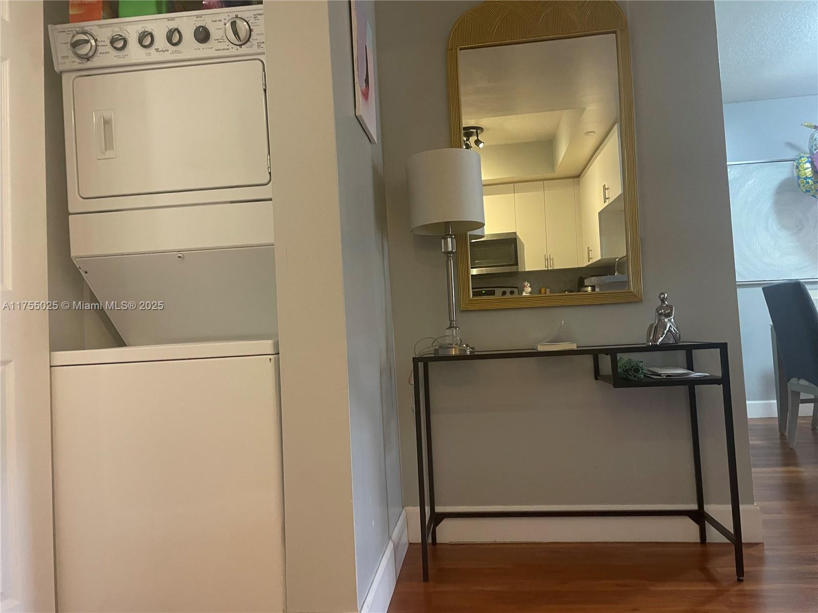 PARADISE POINTE CONDO - Residential Lease