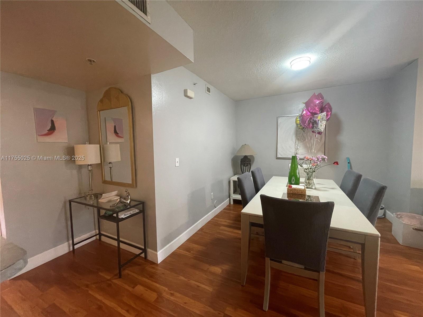 PARADISE POINTE CONDO - Residential Lease