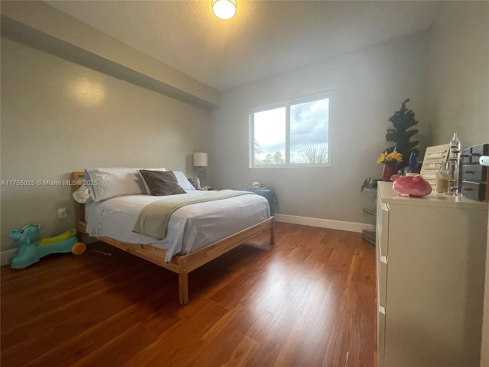 PARADISE POINTE CONDO - Residential Lease