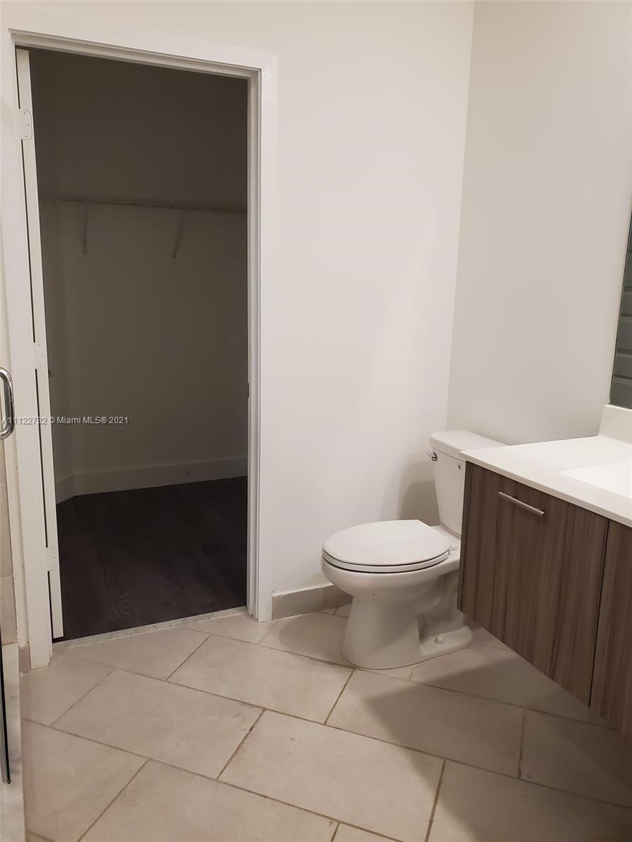LANDMARK AT DORAL CONDO N - Residential