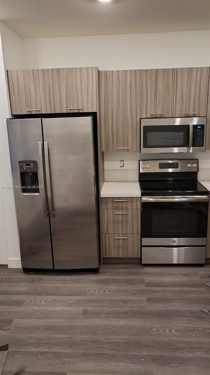 LANDMARK AT DORAL CONDO N - Residential