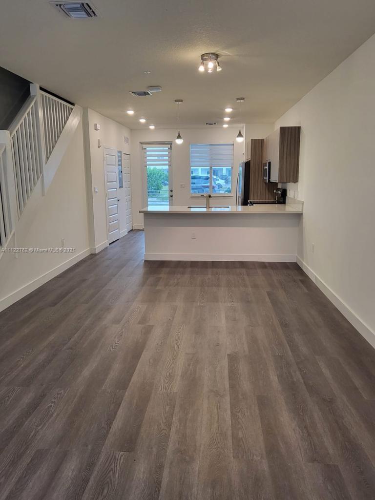 LANDMARK AT DORAL CONDO N - Residential