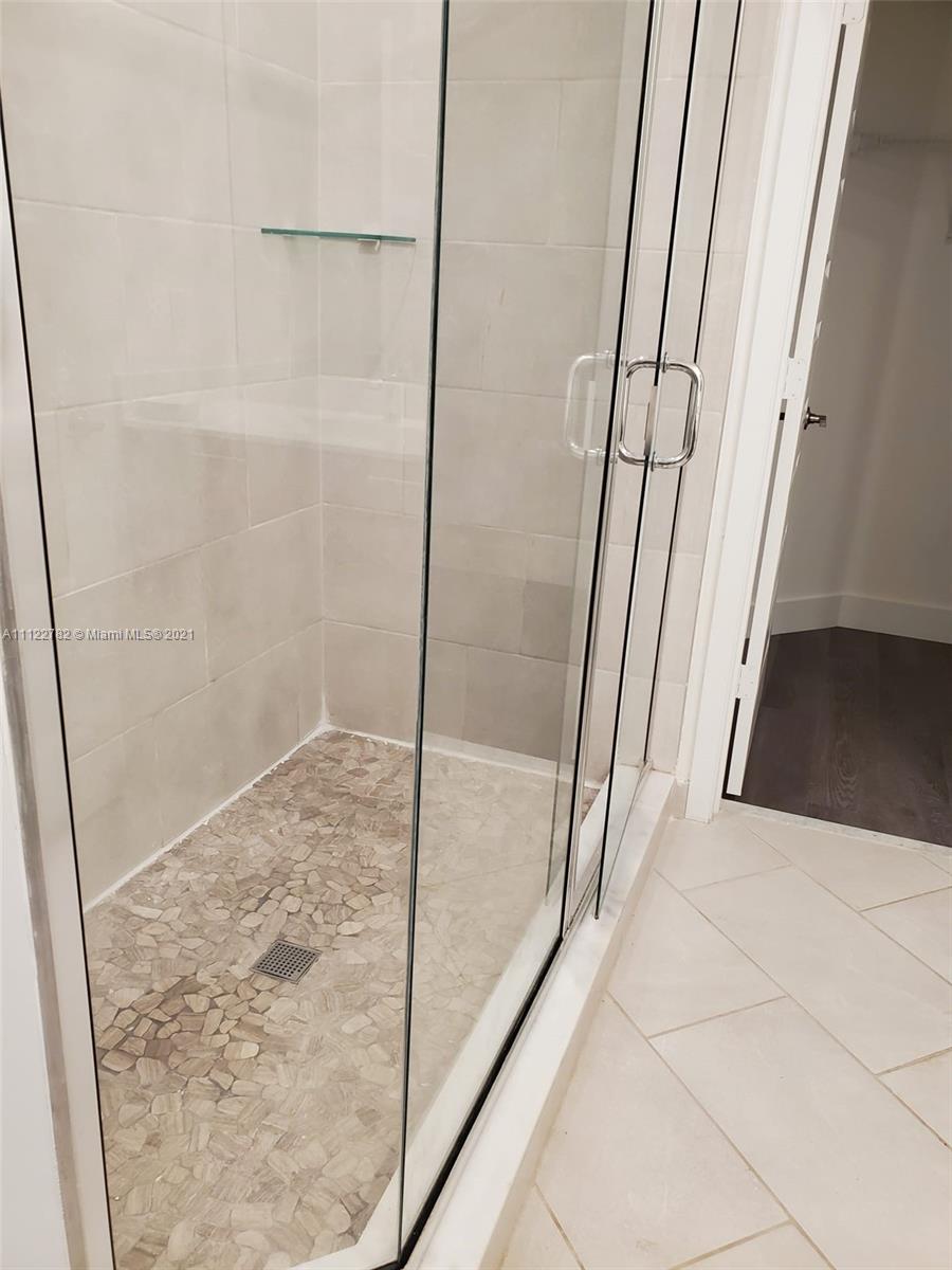 LANDMARK AT DORAL CONDO N - Residential