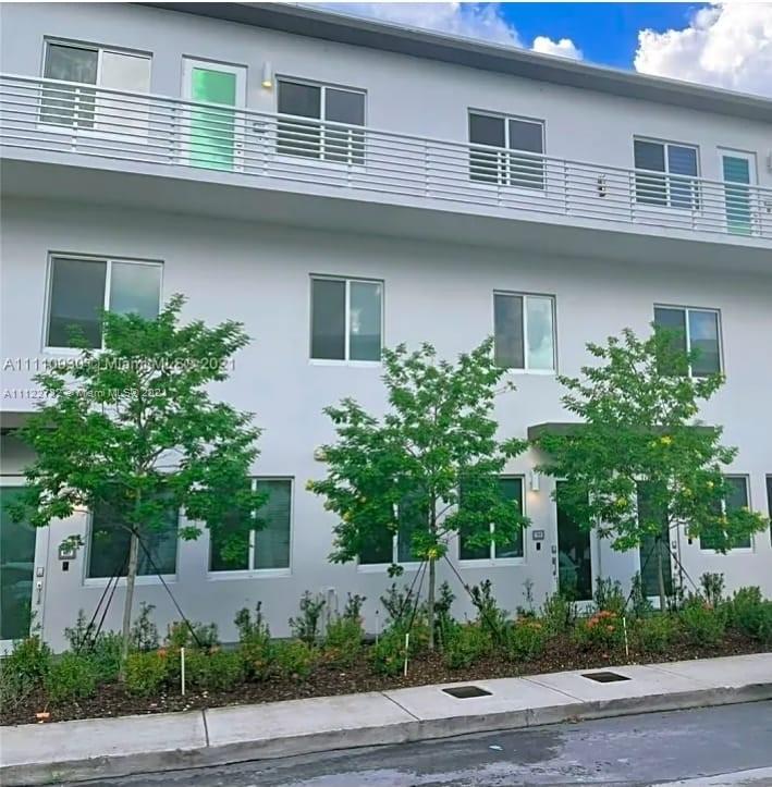 LANDMARK AT DORAL CONDO N - Residential