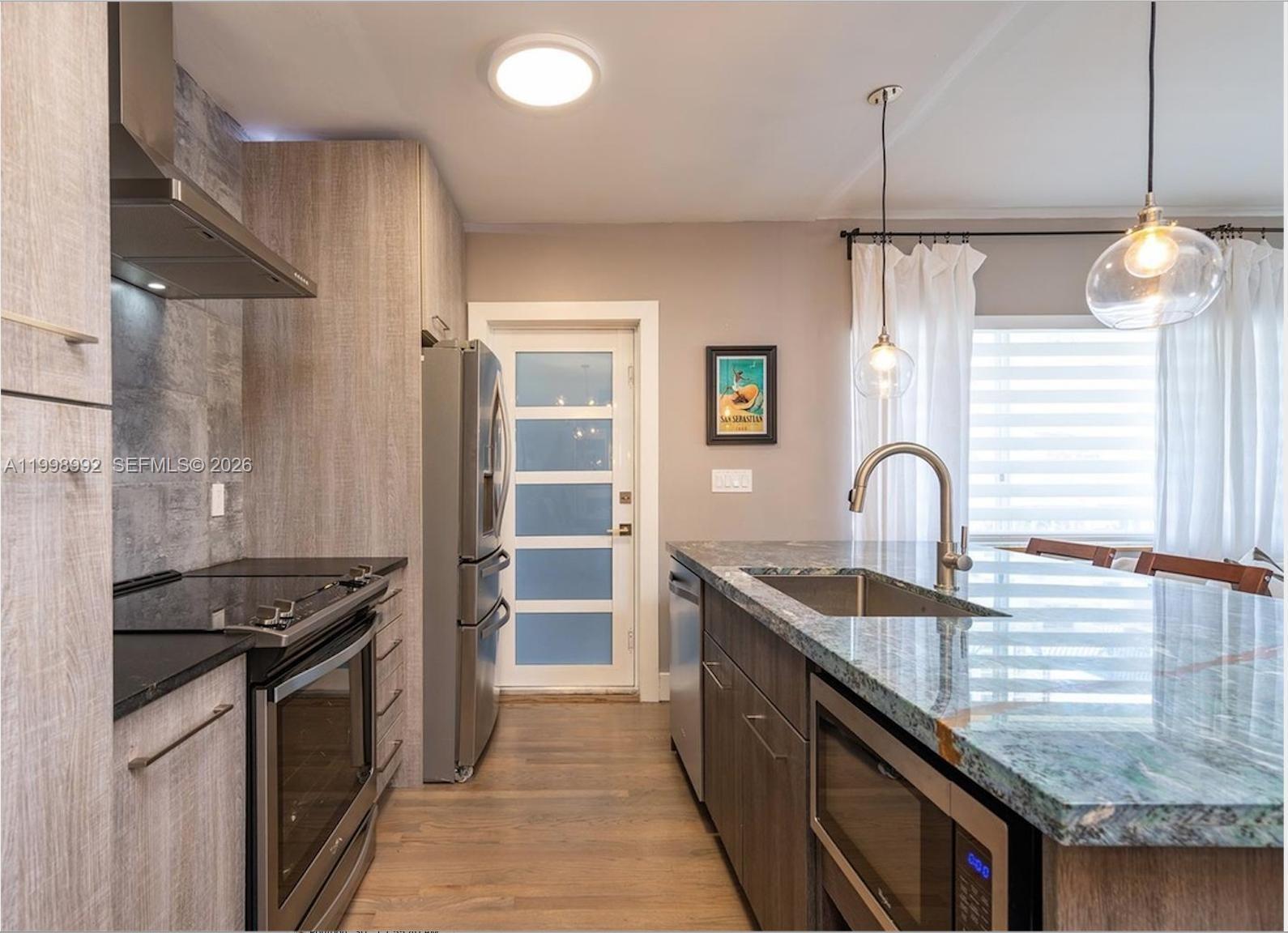 EASTERN SHORES 2ND ADDN - Residential Lease