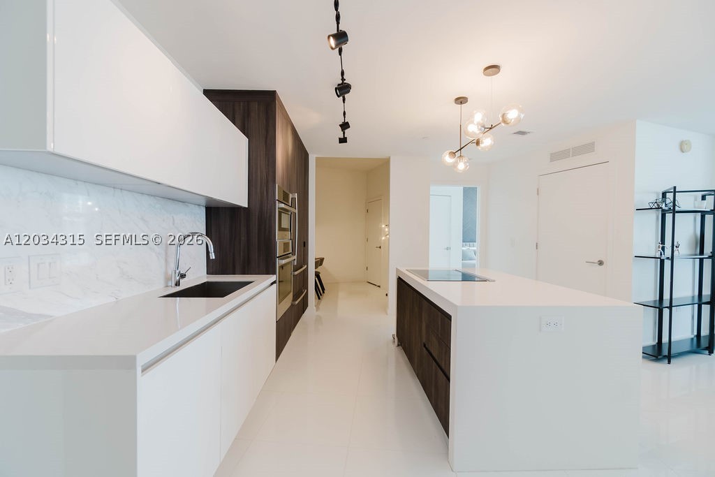PARAMOUNT MIAMI WORLDCENT - Residential