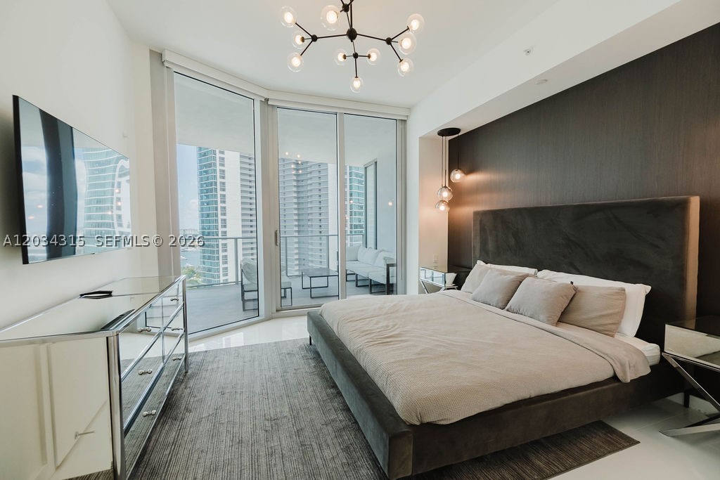 PARAMOUNT MIAMI WORLDCENT - Residential