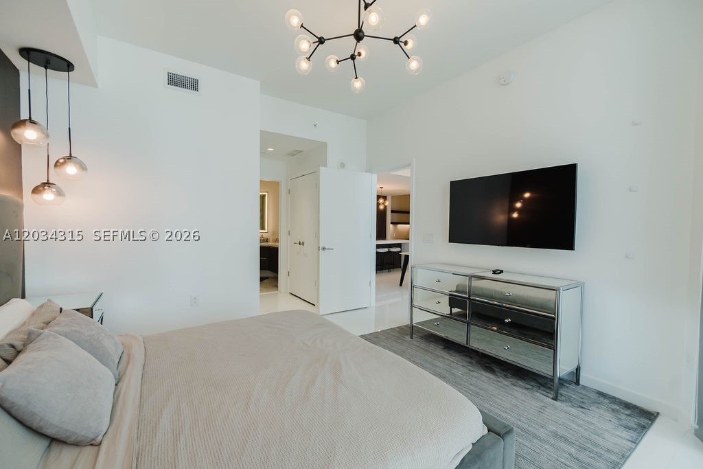PARAMOUNT MIAMI WORLDCENT - Residential