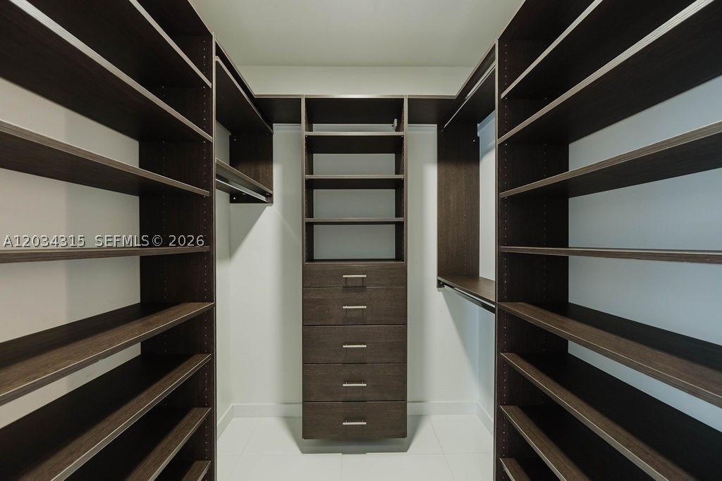 PARAMOUNT MIAMI WORLDCENT - Residential
