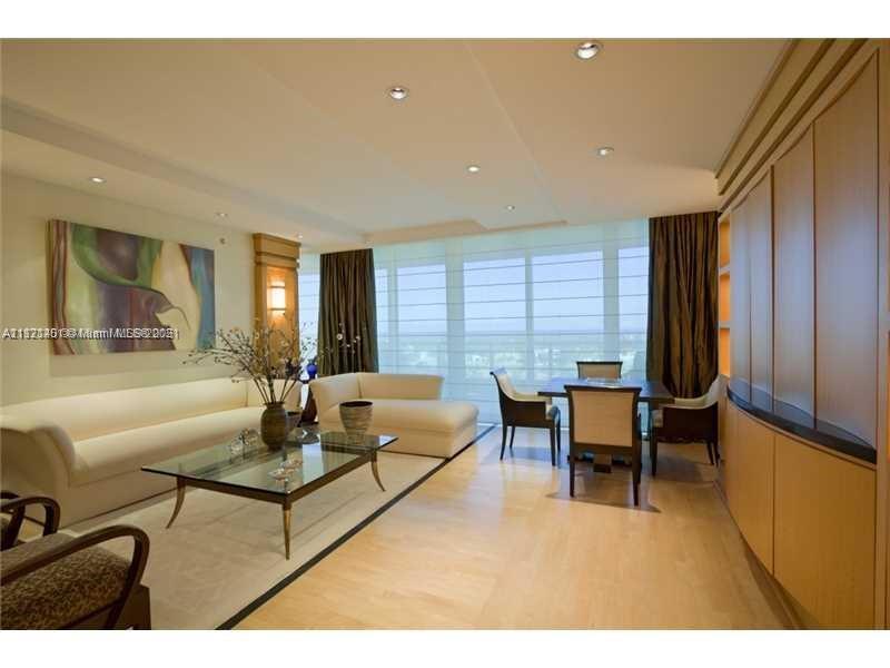 TOWERS OF PORTO VITA-SOUT - Residential