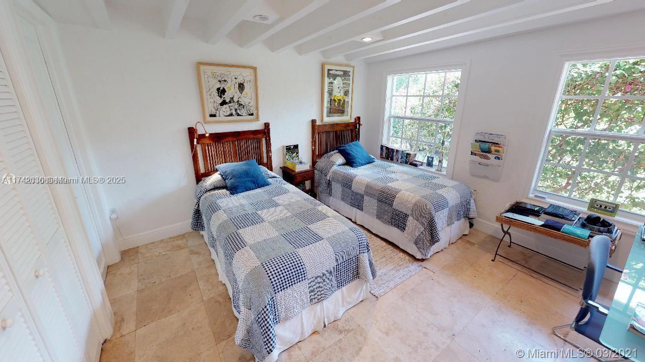 TROPICAL ISLE HOMES SUB 4 - Residential