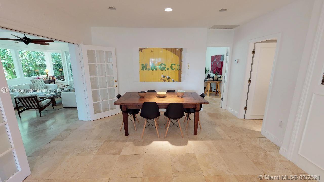 TROPICAL ISLE HOMES SUB 4 - Residential