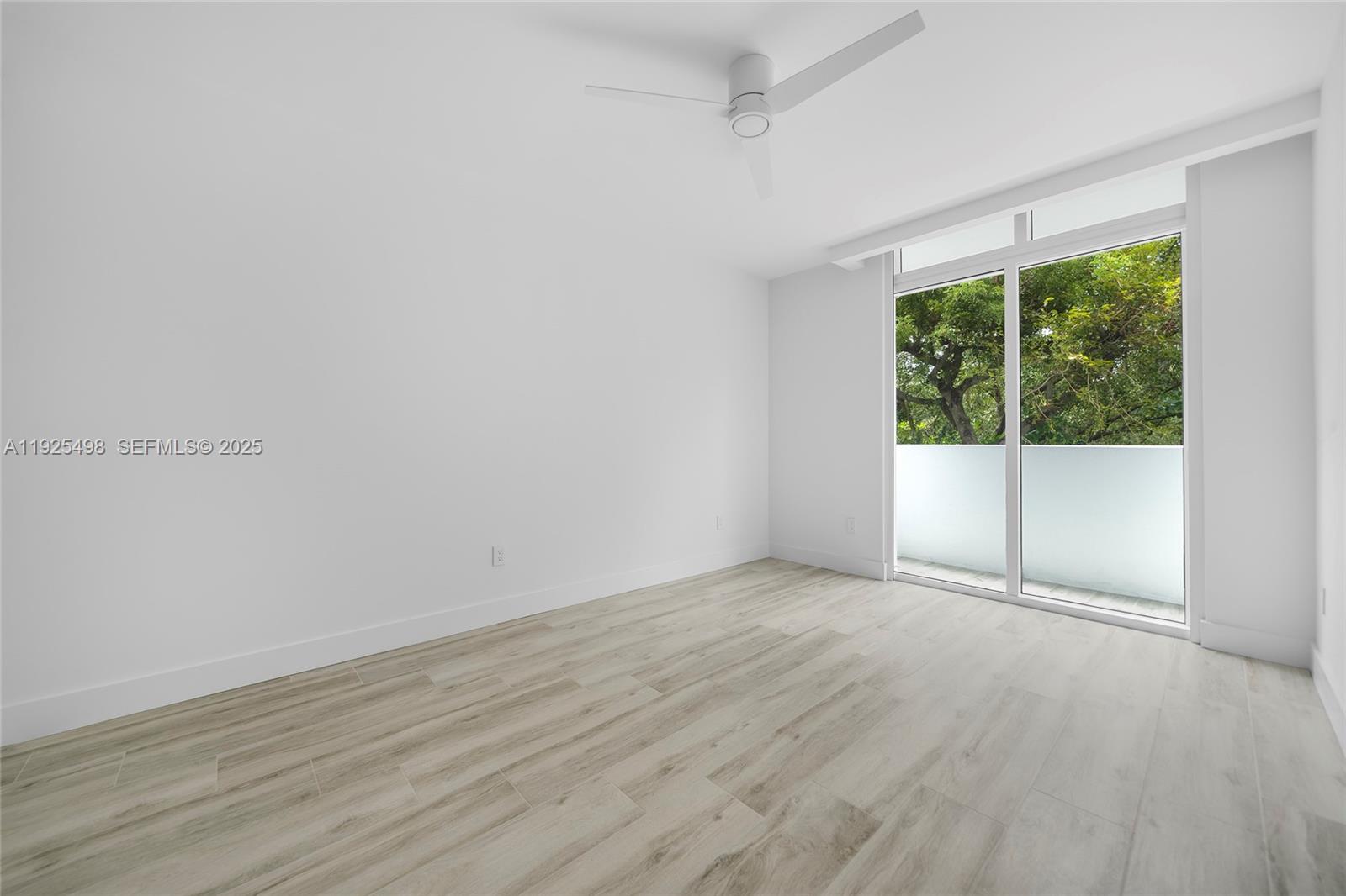 CONTINUUM ON SOUTH BEACH - Residential