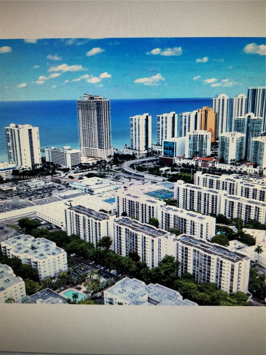 PLAZA OF AMERICAS CONDO P - Residential Lease