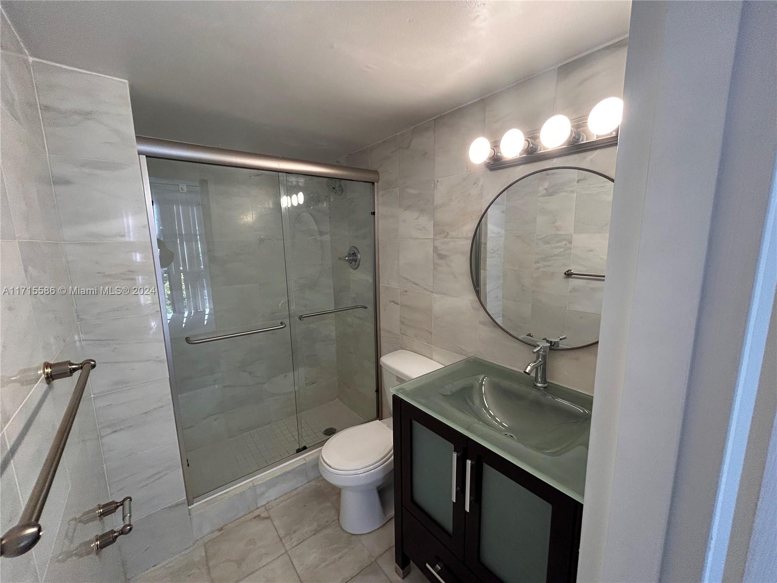 PLAZA OF AMERICAS CONDO P - Residential Lease