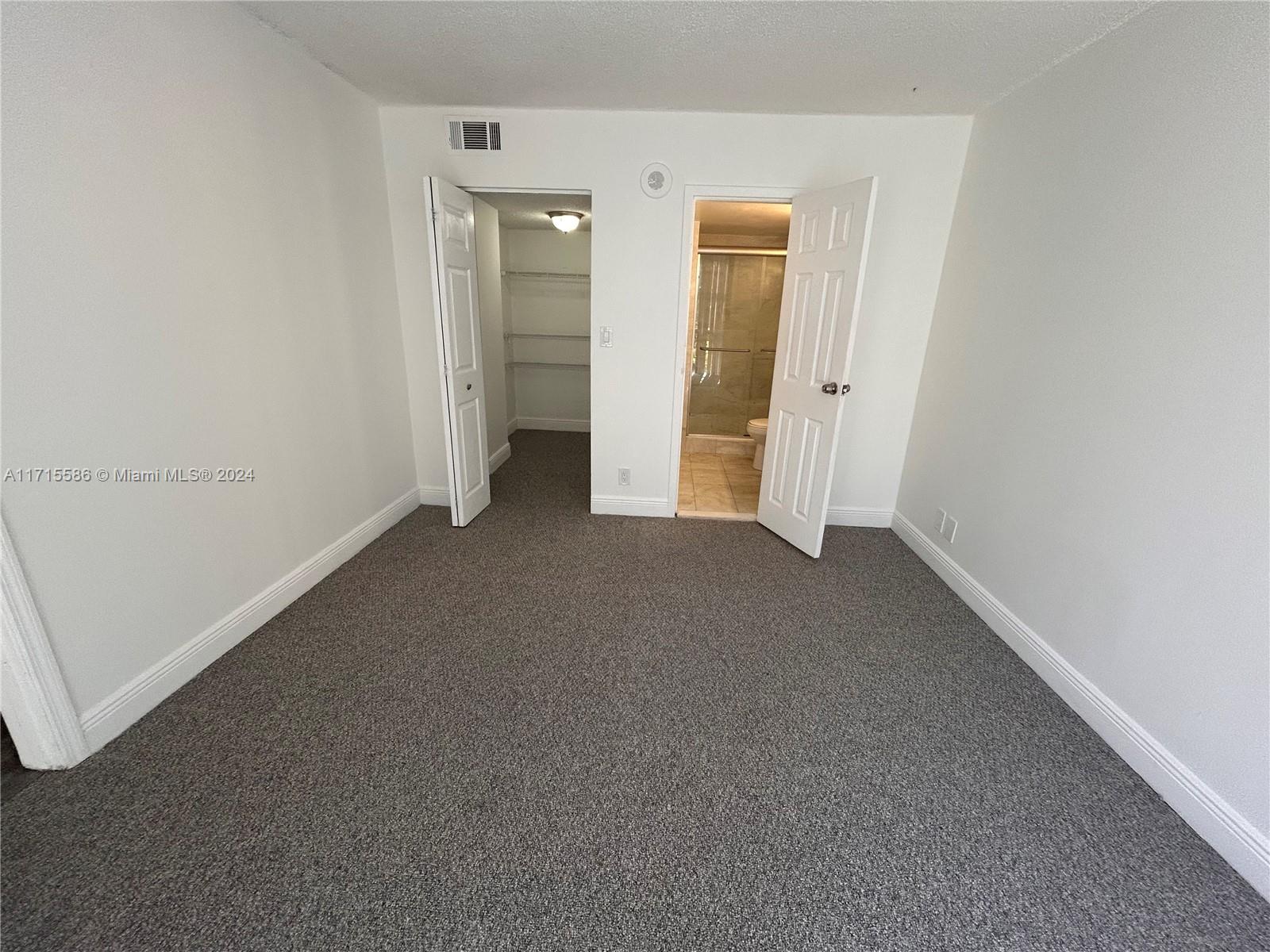 PLAZA OF AMERICAS CONDO P - Residential Lease